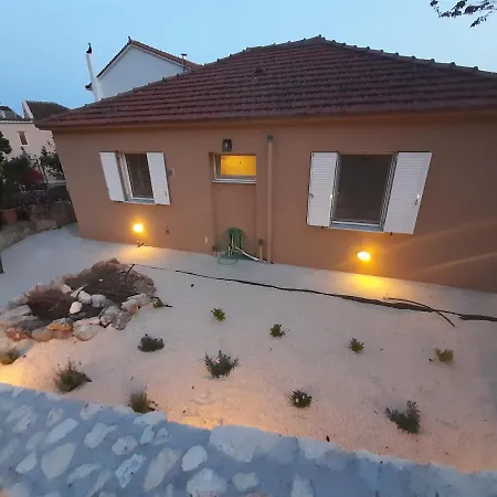 Holiday home Katoικια *